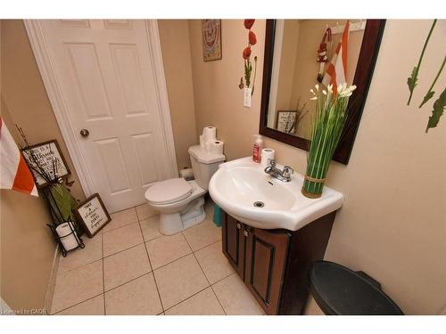 448 Acadia Drive, Hamilton, ON - Indoor Photo Showing Bathroom