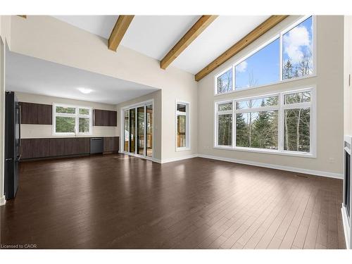 83-1007 Kingsridge Court, Huntsville, ON - Indoor Photo Showing Living Room