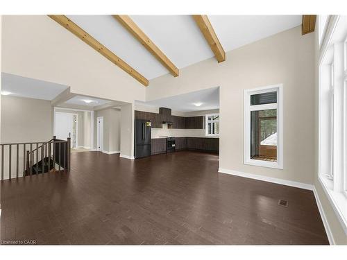 83-1007 Kingsridge Court, Huntsville, ON - Indoor Photo Showing Other Room