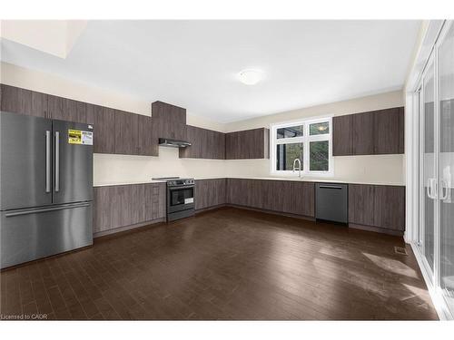 83-1007 Kingsridge Court, Huntsville, ON - Indoor Photo Showing Kitchen