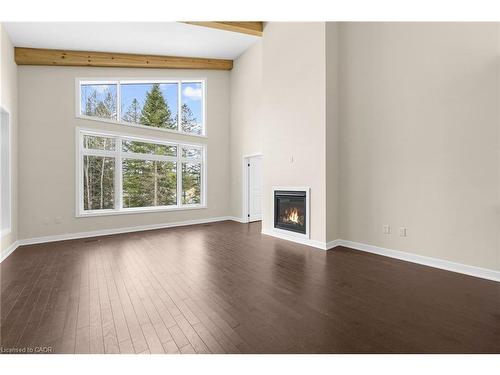 83-1007 Kingsridge Court, Huntsville, ON - Indoor With Fireplace