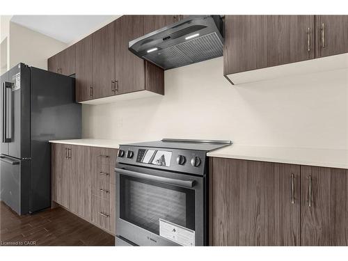 83-1007 Kingsridge Court, Huntsville, ON - Indoor Photo Showing Kitchen