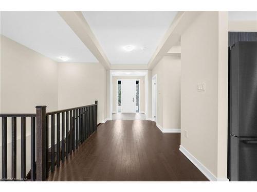 83-1007 Kingsridge Court, Huntsville, ON - Indoor Photo Showing Other Room