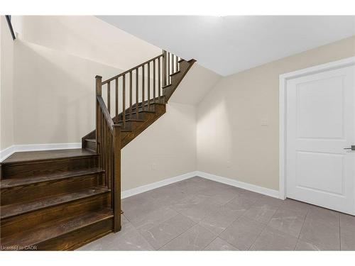 83-1007 Kingsridge Court, Huntsville, ON - Indoor Photo Showing Other Room