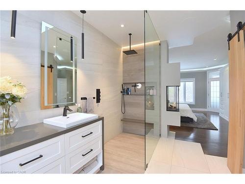 116 Grindstone Way, Hamilton, ON - Indoor Photo Showing Bathroom