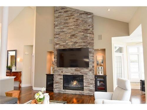 116 Grindstone Way, Hamilton, ON - Indoor Photo Showing Living Room With Fireplace