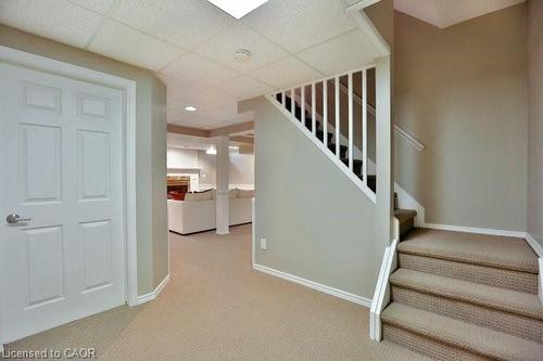263 Princess Royal Court, Oakville, ON - Indoor Photo Showing Other Room