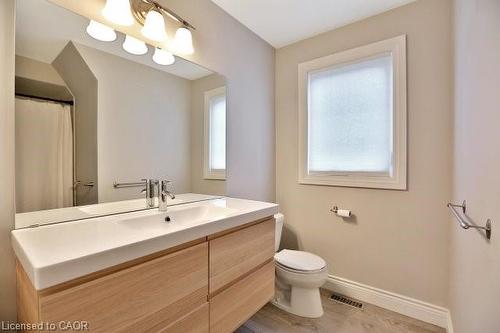 263 Princess Royal Court, Oakville, ON - Indoor Photo Showing Bathroom