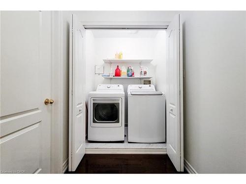 3362 Whilabout Terrace, Oakville, ON - Indoor Photo Showing Laundry Room