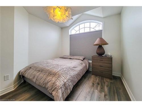 3362 Whilabout Terrace, Oakville, ON - Indoor Photo Showing Bedroom