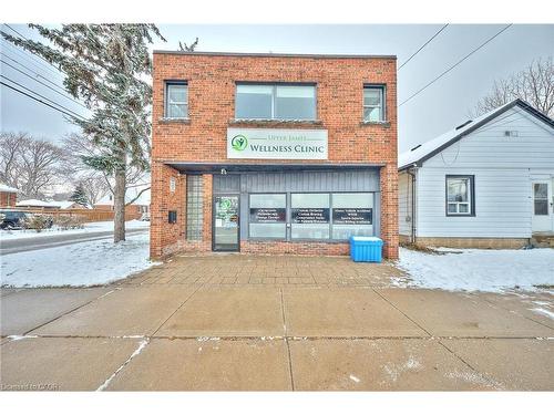 Upper-229 East 13Th Street, Hamilton, ON - Outdoor