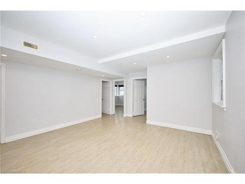 Upper-229 East 13Th Street, Hamilton, ON - Indoor Photo Showing Other Room
