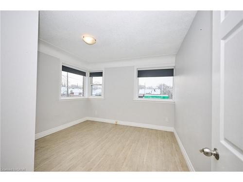 Upper-229 East 13Th Street, Hamilton, ON - Indoor Photo Showing Other Room