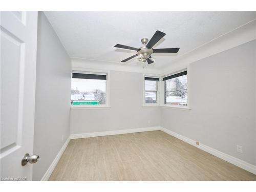 Upper-229 East 13Th Street, Hamilton, ON - Indoor Photo Showing Other Room