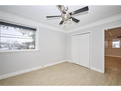 Upper-229 East 13Th Street, Hamilton, ON - Indoor Photo Showing Other Room