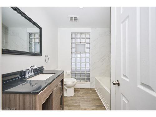 Upper-229 East 13Th Street, Hamilton, ON - Indoor Photo Showing Bathroom