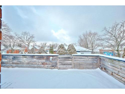 Upper-229 East 13Th Street, Hamilton, ON - Outdoor