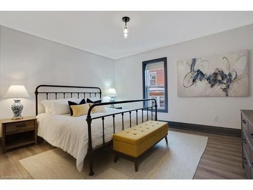 854 Queenston Road, Cambridge, ON - Indoor Photo Showing Bedroom