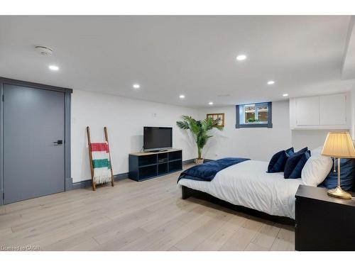 854 Queenston Road, Cambridge, ON - Indoor