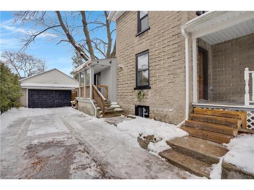 854 Queenston Road, Cambridge, ON - Outdoor