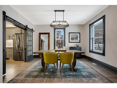 854 Queenston Road, Cambridge, ON - Indoor