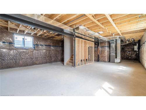 3911 Auckland Avenue, London, ON - Indoor Photo Showing Basement