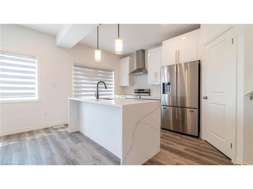 3911 Auckland Avenue, London, ON - Indoor Photo Showing Kitchen