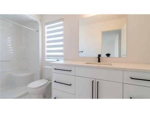3911 Auckland Avenue, London, ON - Indoor Photo Showing Bathroom