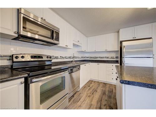 H-236 Rachel Crescent, Kitchener, ON - Indoor Photo Showing Kitchen With Stainless Steel Kitchen