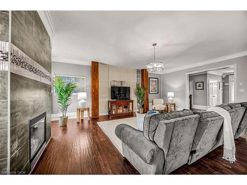 20 Chesswood Trail, Hamilton, ON - Indoor Photo Showing Living Room With Fireplace
