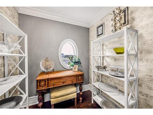 20 Chesswood Trail, Hamilton, ON - Indoor Photo Showing Other Room