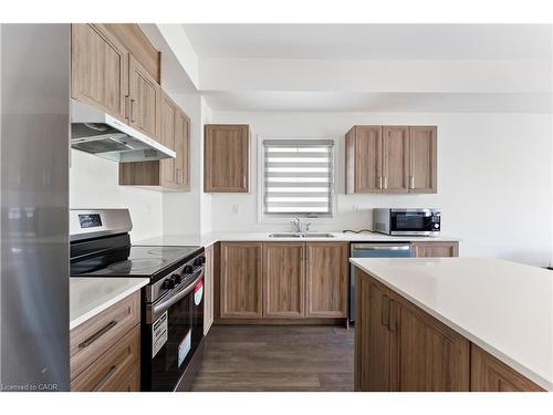 35 Lincoln Drive, Belleville, ON - Indoor Photo Showing Kitchen With Double Sink