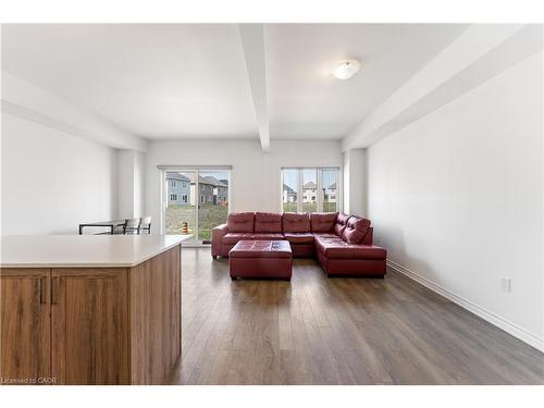 35 Lincoln Drive, Belleville, ON - Indoor Photo Showing Living Room