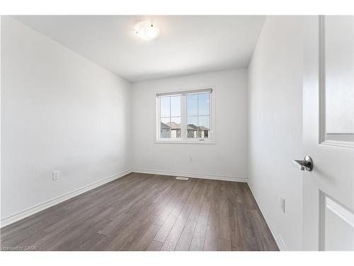 35 Lincoln Drive, Belleville, ON - Indoor Photo Showing Other Room