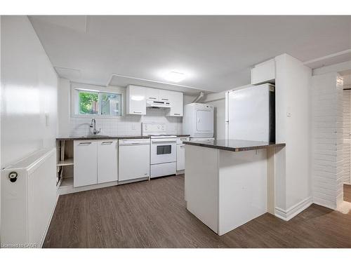 Basement-11 Ottawa Street S, Hamilton, ON - Indoor Photo Showing Kitchen