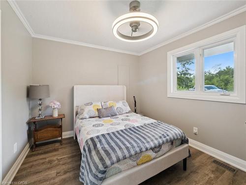 891 Peninsula Road, Gravenhurst, ON - Indoor Photo Showing Bedroom