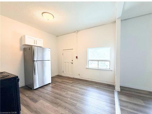 6-117 Park Street S, Hamilton, ON - Indoor