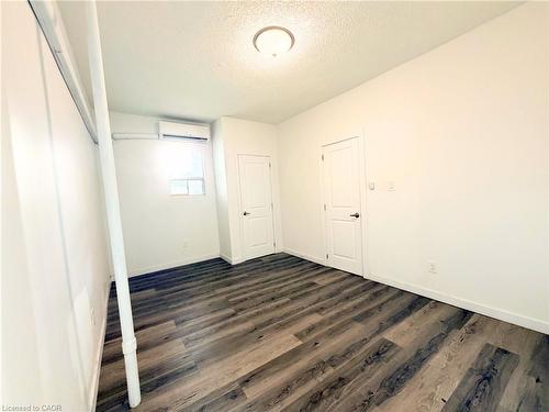 6-117 Park Street S, Hamilton, ON - Indoor Photo Showing Other Room