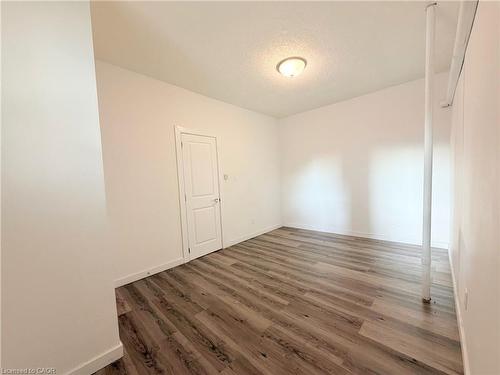 6-117 Park Street S, Hamilton, ON - Indoor Photo Showing Other Room