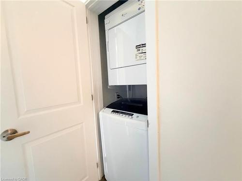 6-117 Park Street S, Hamilton, ON - Indoor Photo Showing Other Room