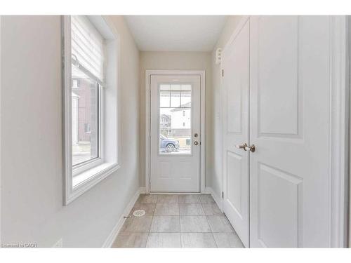 47 Rapids Lane, Hamilton, ON - Indoor Photo Showing Other Room