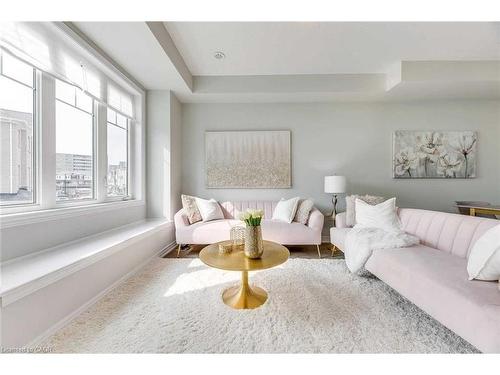 47 Rapids Lane, Hamilton, ON - Indoor