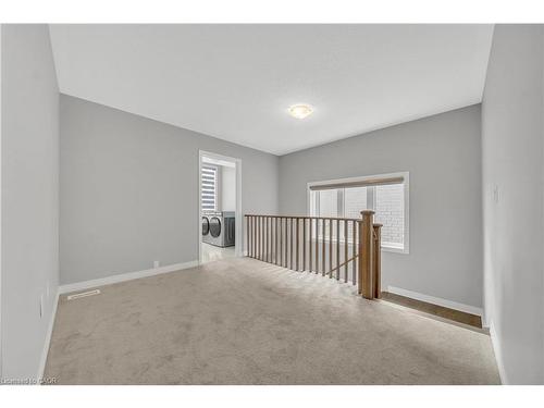 22 Rustic Oak Trail, Ayr, ON - Indoor Photo Showing Other Room