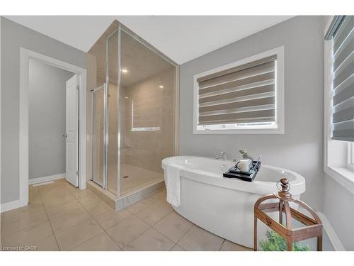 22 Rustic Oak Trail, Ayr, ON - Indoor Photo Showing Bathroom