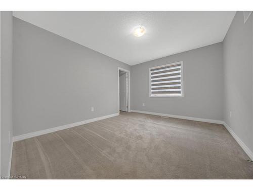 22 Rustic Oak Trail, Ayr, ON - Indoor Photo Showing Other Room