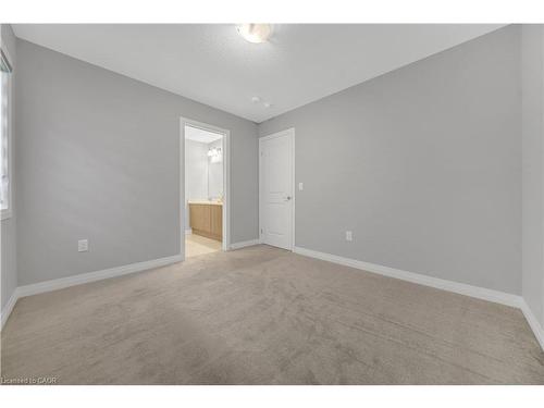 22 Rustic Oak Trail, Ayr, ON - Indoor Photo Showing Other Room