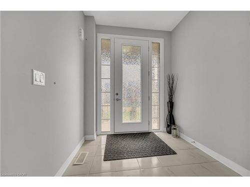 22 Rustic Oak Trail, Ayr, ON - Indoor Photo Showing Other Room