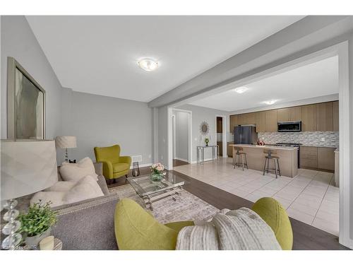 22 Rustic Oak Trail, Ayr, ON - Indoor Photo Showing Living Room