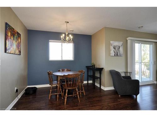 302-345 Briarmeadow Drive, Kitchener, ON 