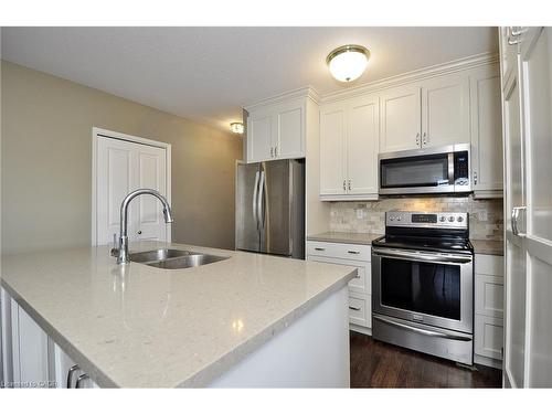 302-345 Briarmeadow Drive, Kitchener, ON 